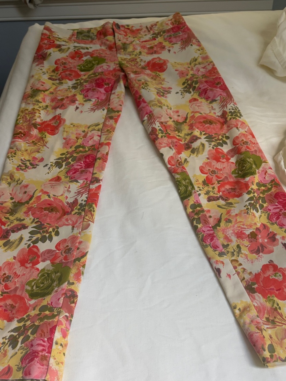 Cartonnier Floral Straight Leg Pants in Pink, Green & Yellow